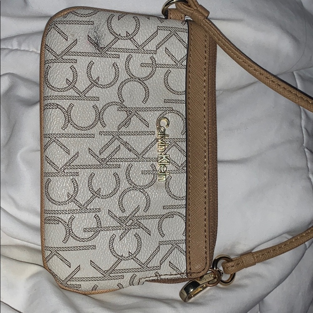 calvin klein wristlet